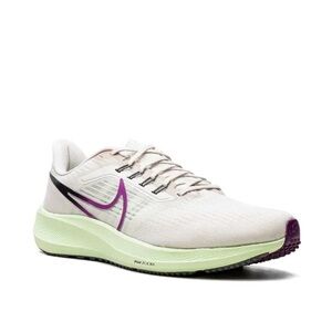 Nike Air Zoom Pegasus 39 Sneakers